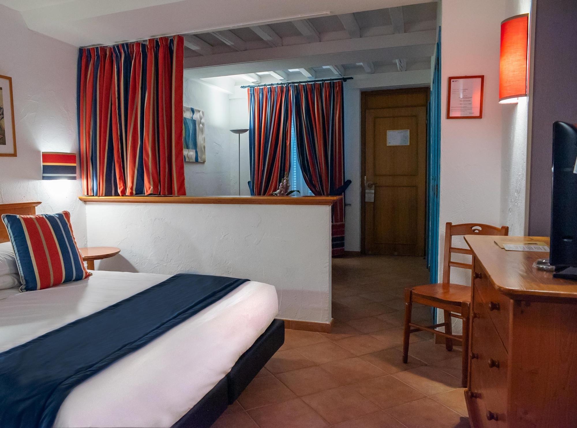 Hotel Oasi Di Kufra Sabaudia Kültér fotó